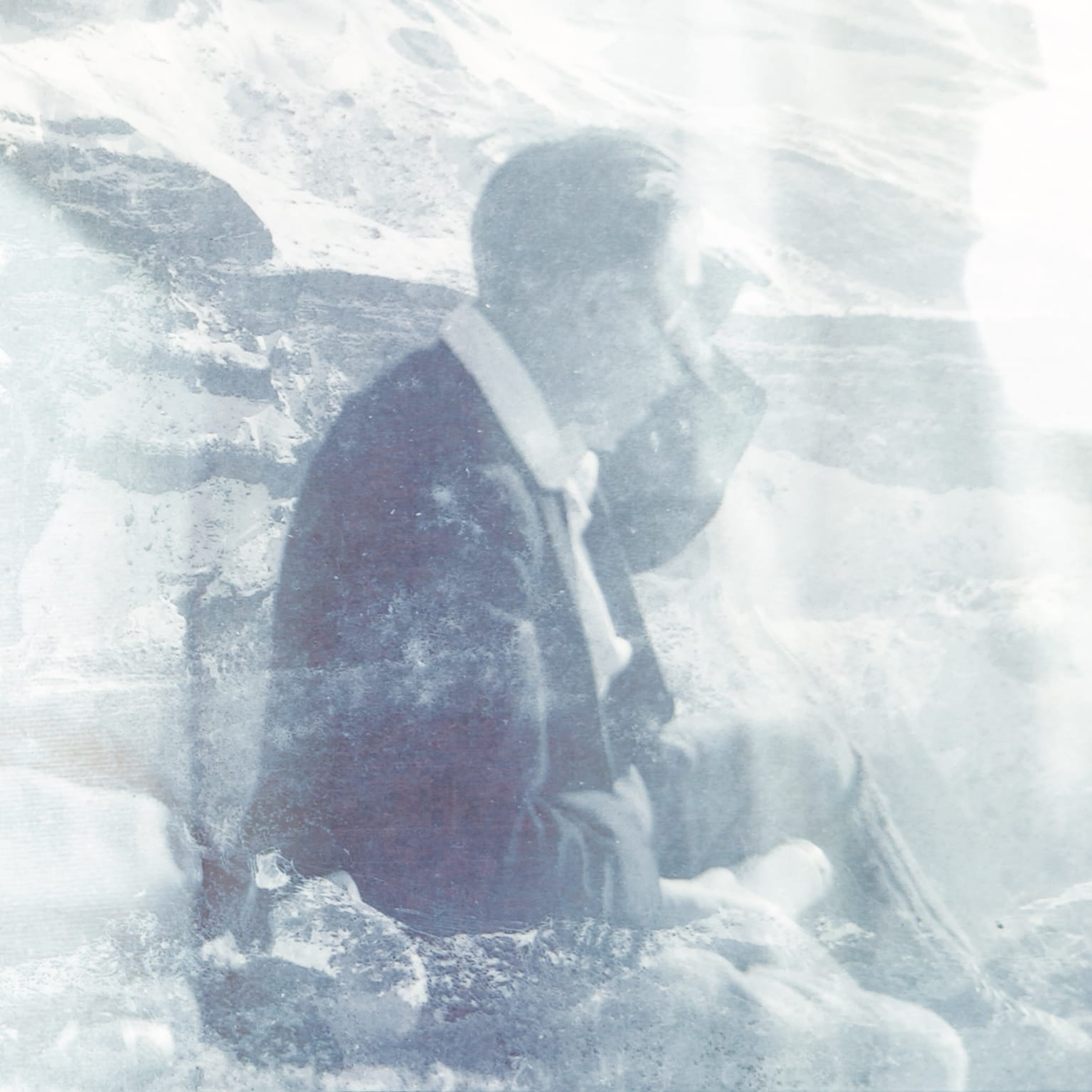 Mehr über den Artikel erfahren Beyond /W Bernhardt. feat. The Micronaut + Meuroer Mandolinenorchester – Fire & Coal